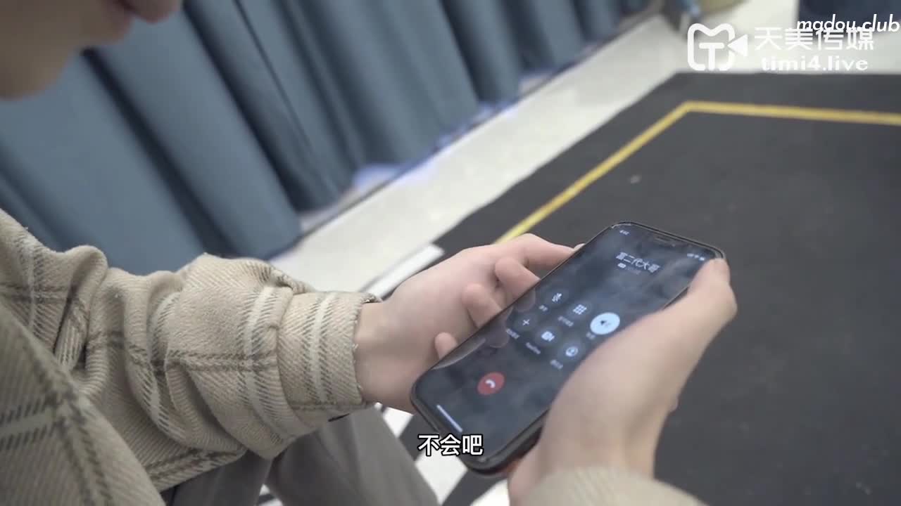 富二代爆操援交大学生  黑丝嫩穴被富二代粗暴猛插
