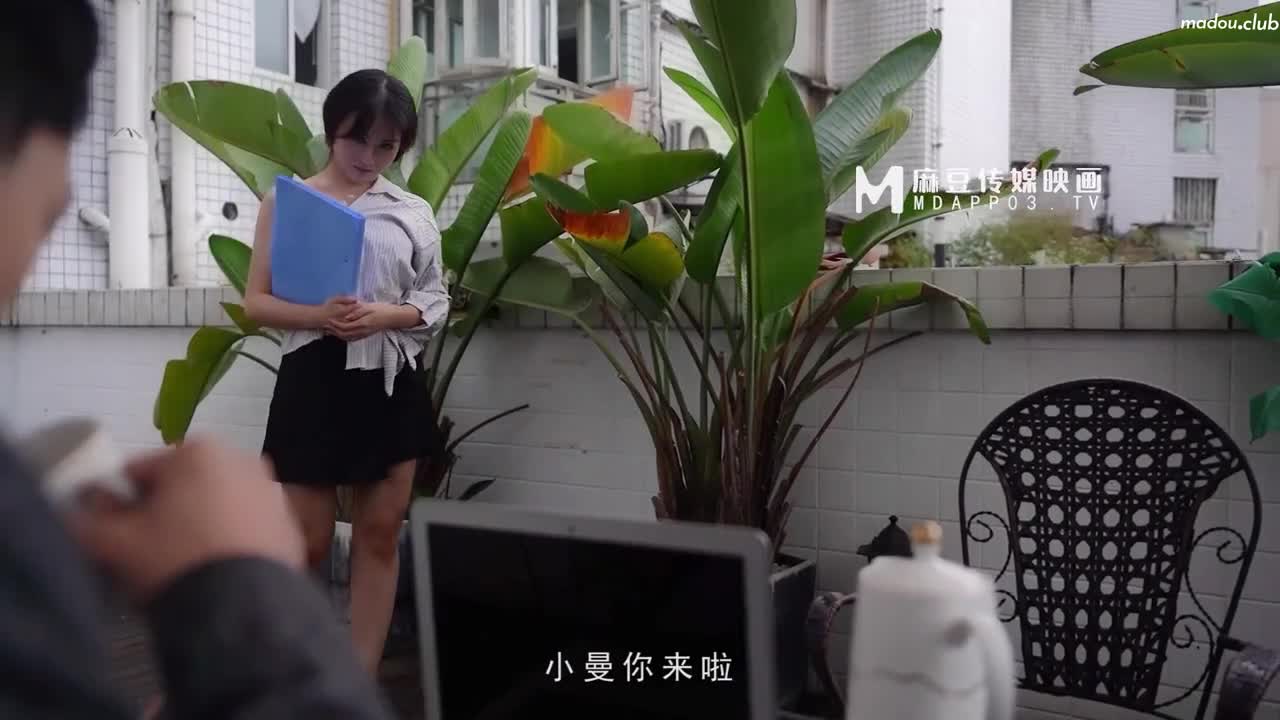 潮吹女秘书  限制玩弄 淫水狂喷