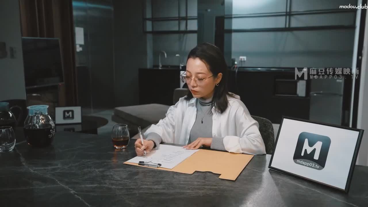 情欲谘询师 – 治疗项目：三人行