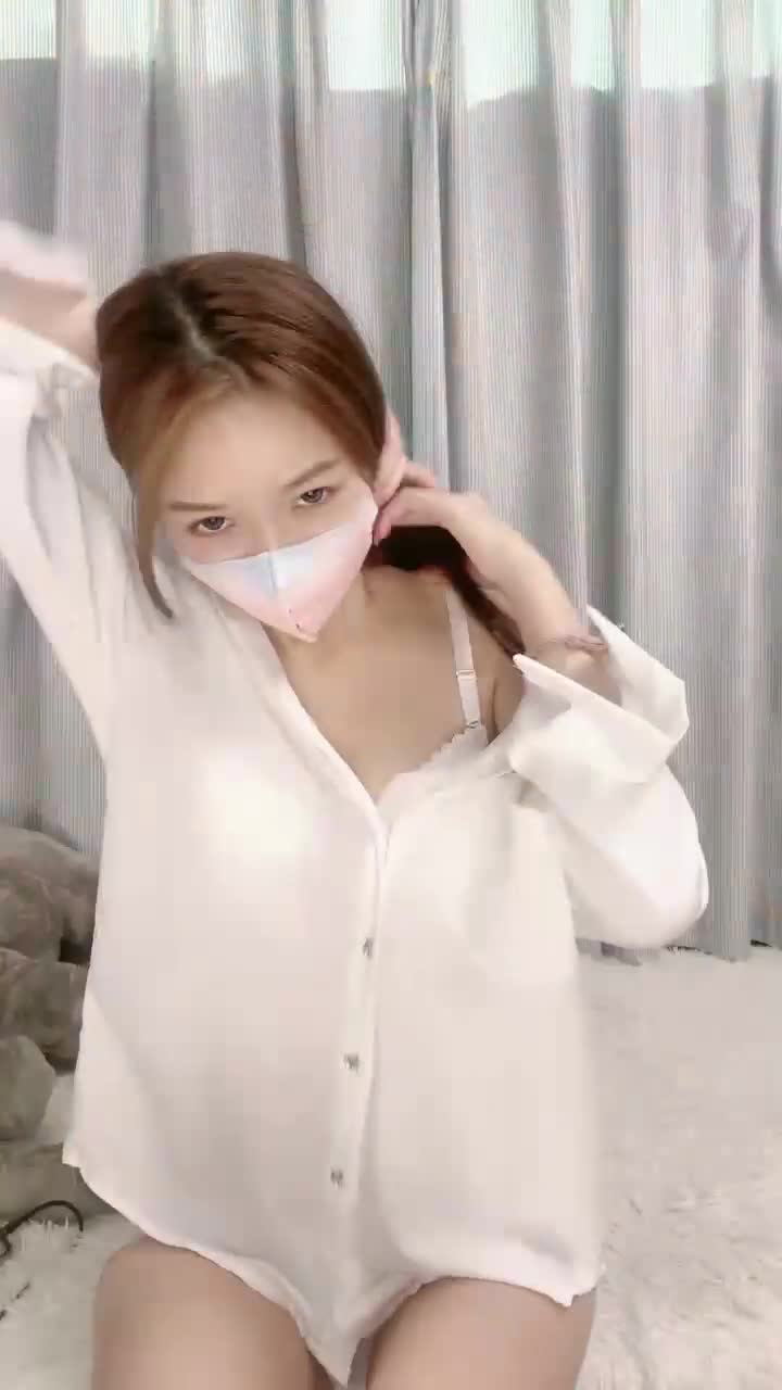 #怜蕾 1
