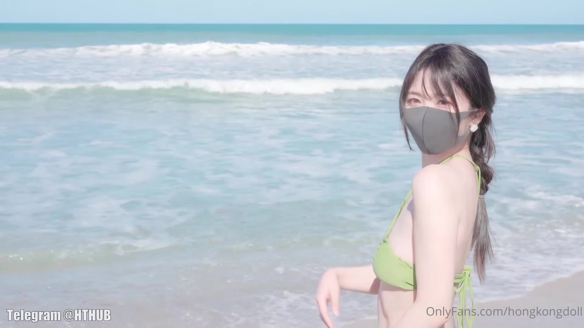 火爆 #网红 玩偶姐姐『HongKongDoll』 乡下海滩玩耍篇