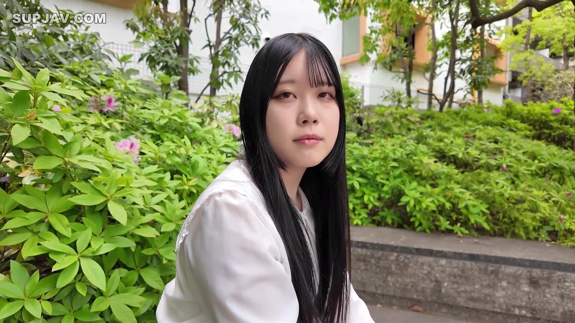 FC2-PPV-4450151 19岁偶像候选人，首次成人公开初代樱花花的教育