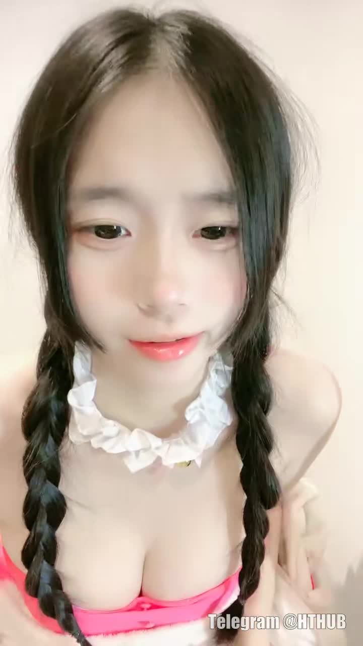 #主播 极品颜值辩子妹妹 外表文静清纯 收费房自摸