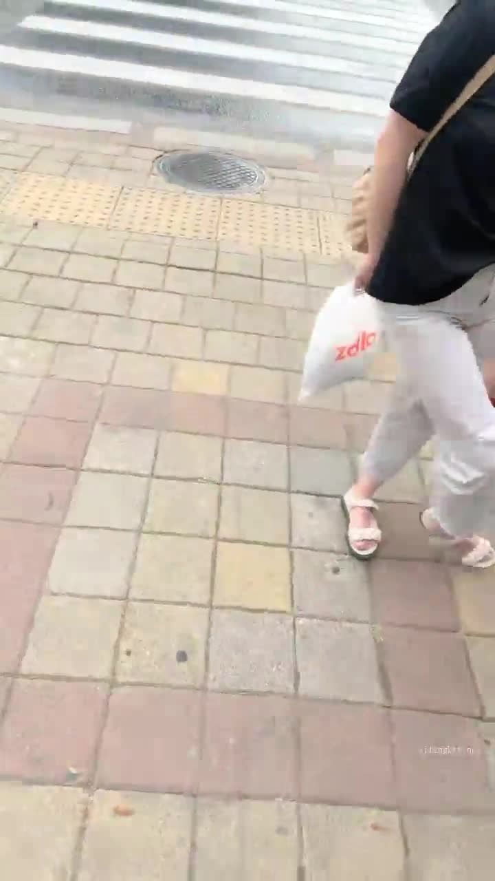 台湾小伙留学国外和开放的洋妞自拍流出 1