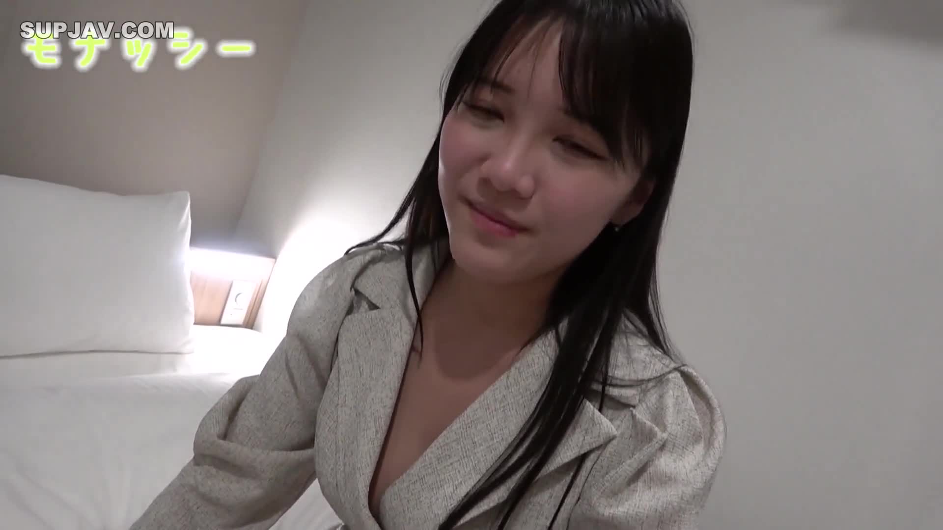 FC2-PPV-4498287 睡衣  金美酱 (18)  F 罩杯美胸，肤色合适  真正的美女之美