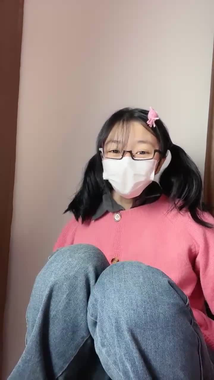 夏天的童话  眼镜学生妹下海 1